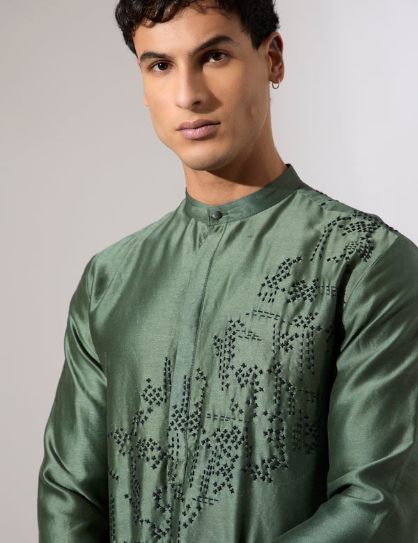 Tyrion Hand Embroidered Kurta Set - Sage