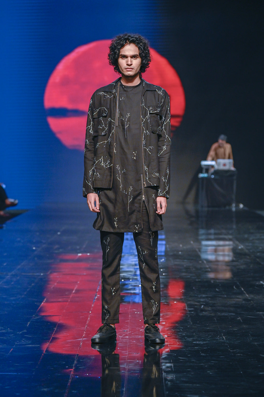 AMRAN - LOOK – Son Of A Noble