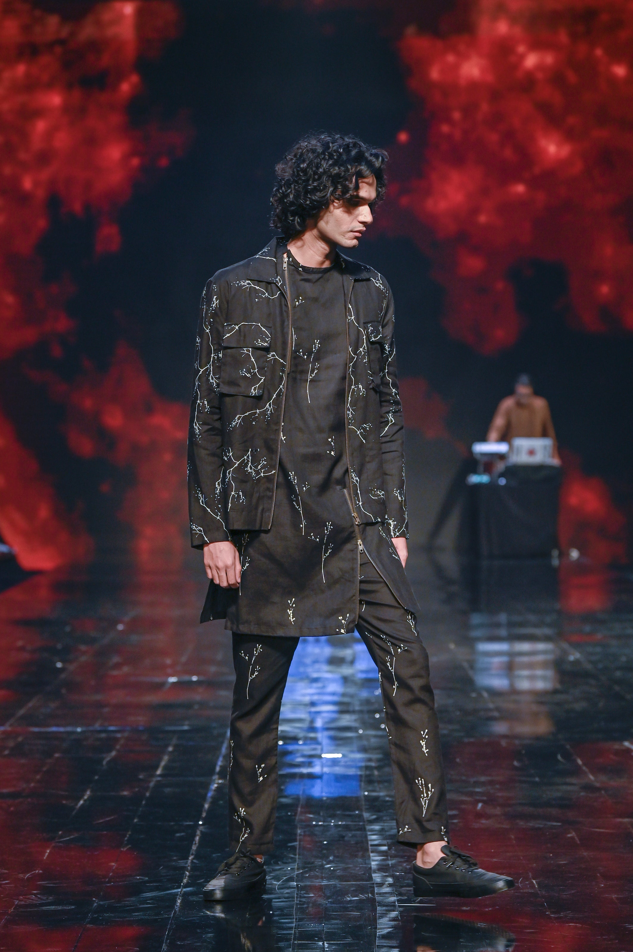 AMRAN - LOOK – Son Of A Noble